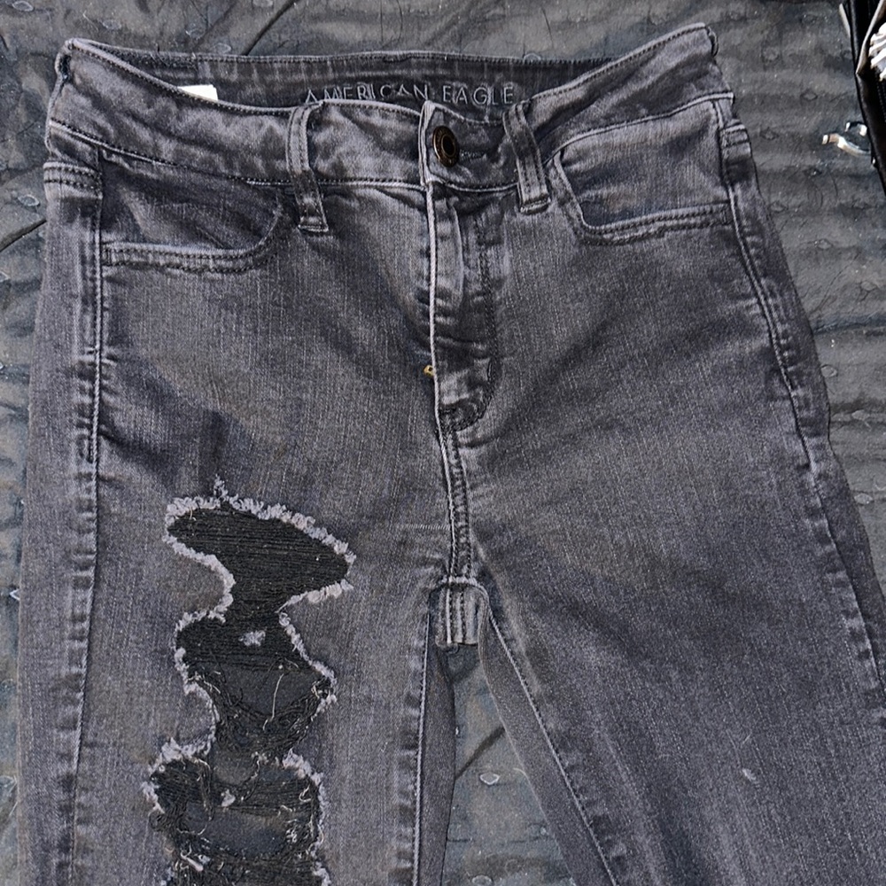 Black ripped skinny jeans